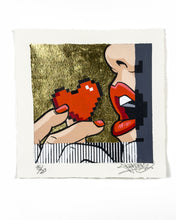 Load image into Gallery viewer, 3-THE ENDLESS BITE / 15- Love the moment
